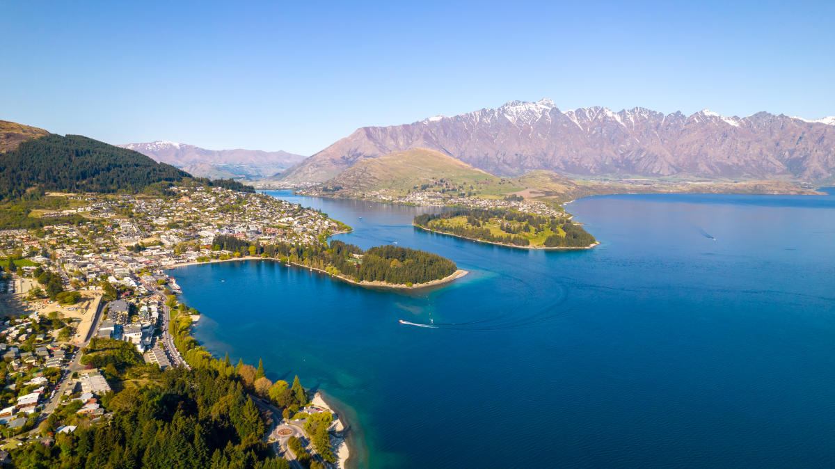 Maps & Guides Travel Trade Queenstown, NZ