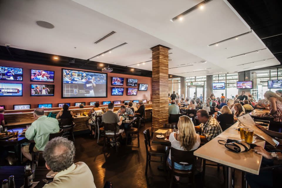 Sports Bars (and Beyond) Where You Can Watch NCAA Basketball in Raleigh