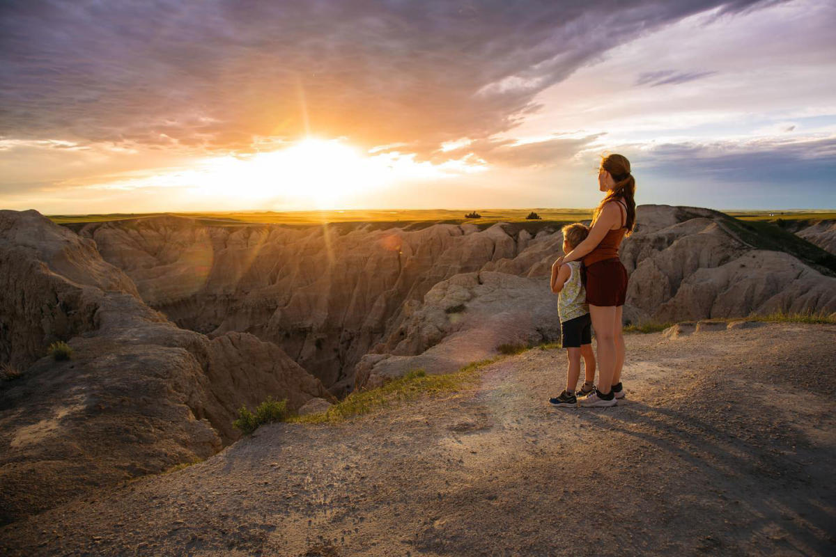 Experience Memorable Moments Day And Night In The Black Hills