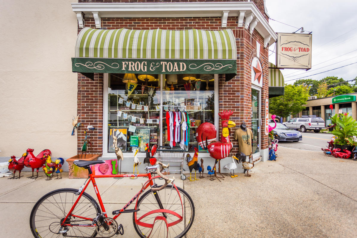 Explore Hope Street, Providence Stores, Hotels & Restaurants