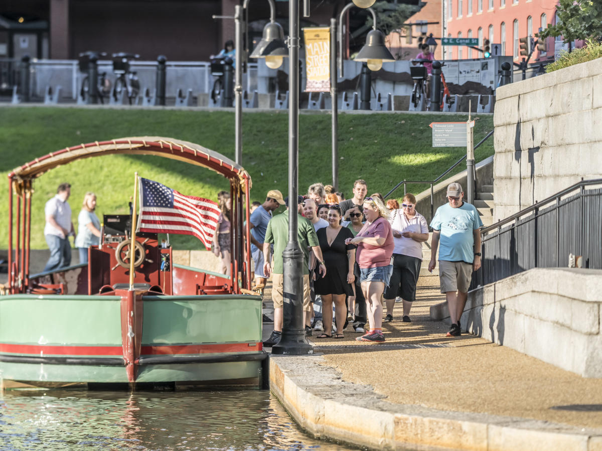 Riverfront Canal Cruises Venture Richmond