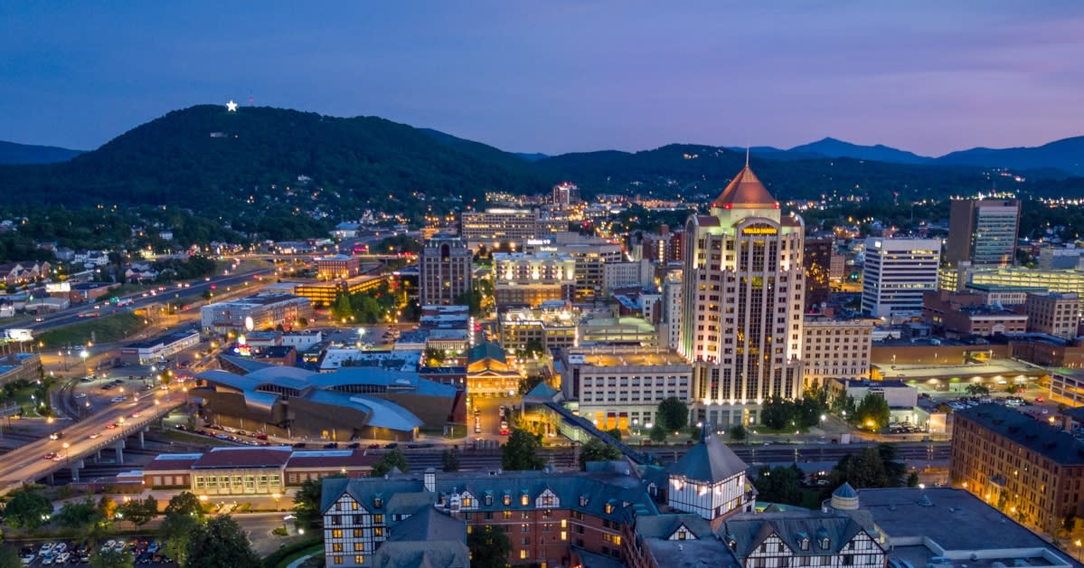 Roanoke, VA Named One of the 25 Most Beautiful East Coast Destinations