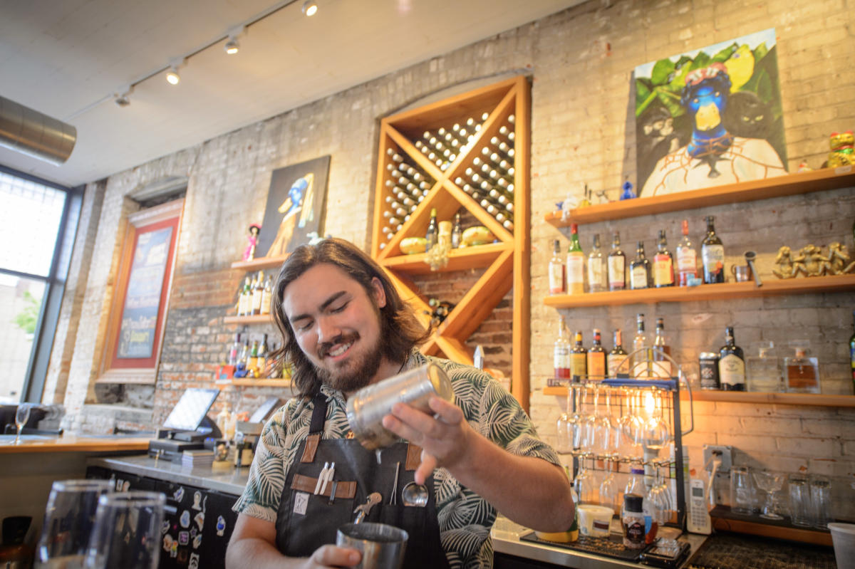 Bars in Rochester, MN Live Music & Neighborhood Hangouts