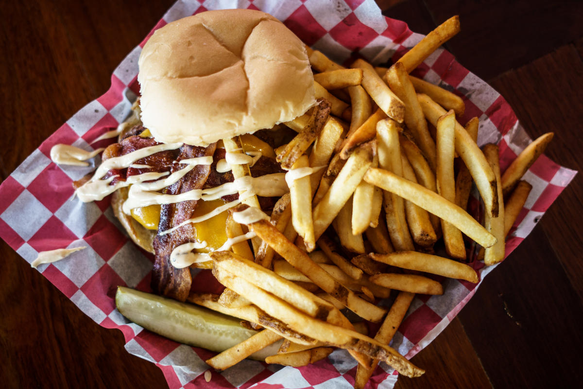 Best Burgers in Rochester MN | Local Burger Favorites in ...