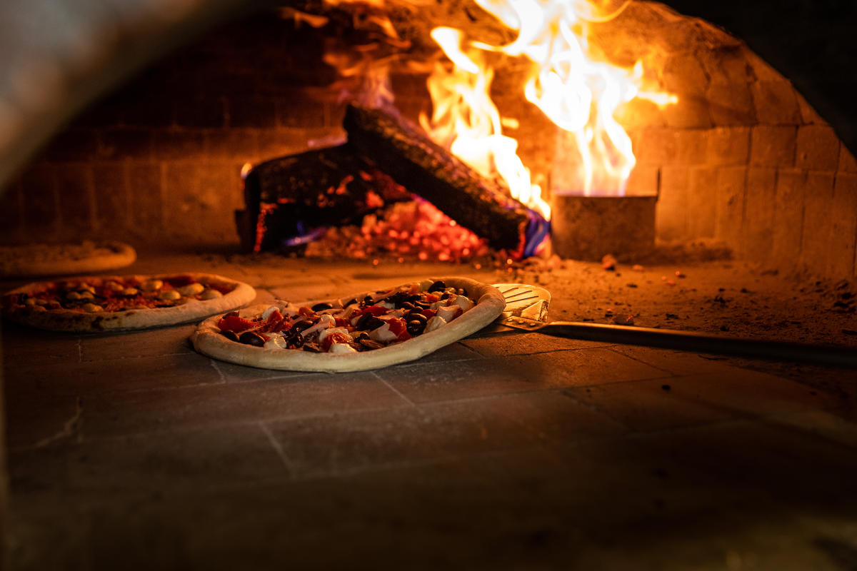 Sicilian Oven….Wood Fired and Good To Go! - Dan i Cook, i Eat, i Drink