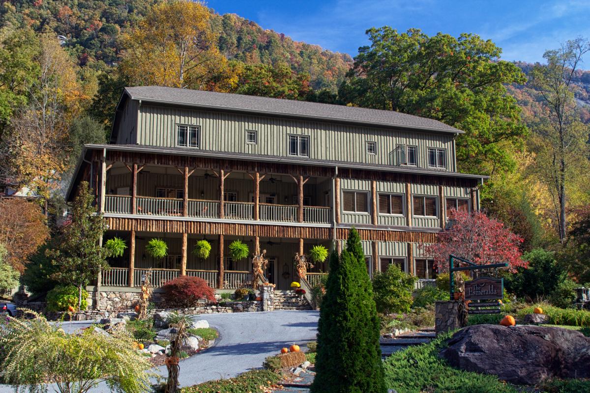 Chimney rock bed and breakfast