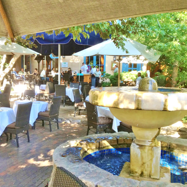 Take a Table Outdoors in Santa Fe