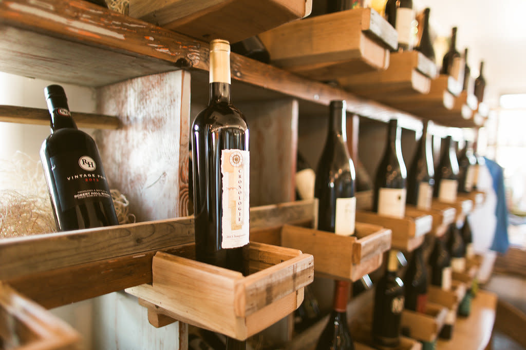 Cambria Wineries & Tasting Rooms