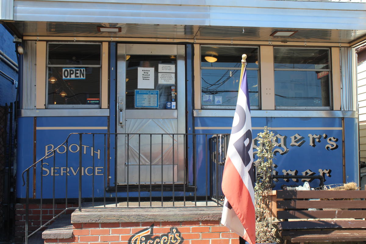 Jigger's Diner in South County, RI named among Yankee Magazine's 15 Best Diners in New England