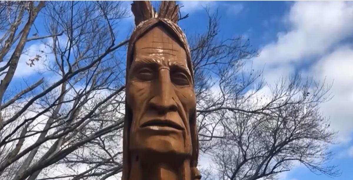 Peter Toth and the Narragansett "Whispering Giant": A Tribute to the People of the Small, Narrow Point