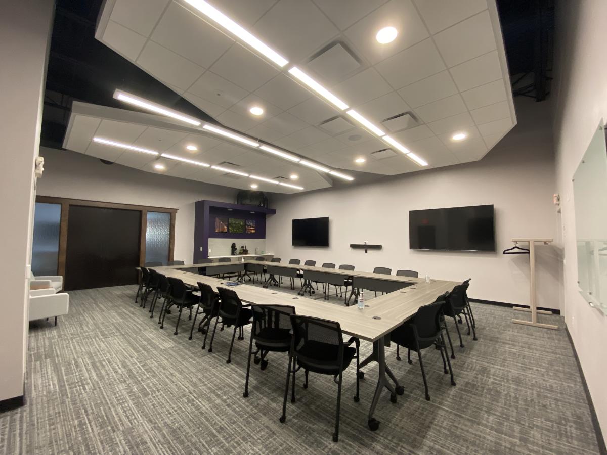 Small Event Spaces In Stevens Point Inns Suites Arenas small-event-spaces-in-stevens-point-inns-suites-arenas