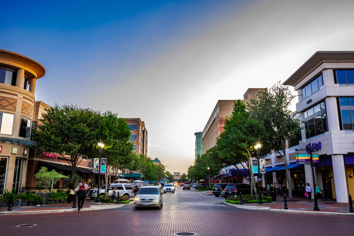 The Best Deals in Sugar Land | Small Business Saturdays