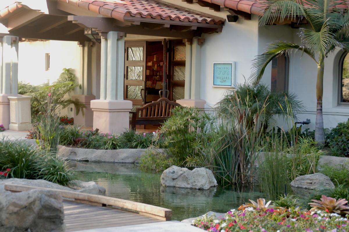 Bubbles Pet Spa Huntington Beach New Years Eve Firepit Experience