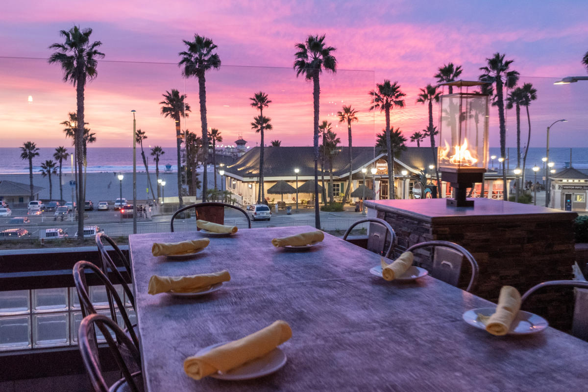 Outdoor Seating Restaurants in Huntington Beach