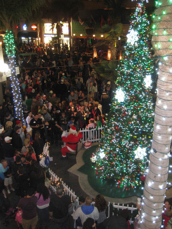 Miracle On Main Street In Huntington Beach