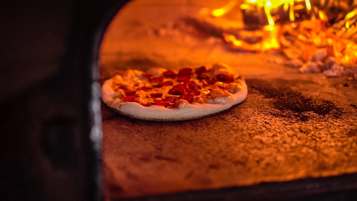 Food Trucks in Syracuse, NY Street Food Finder App