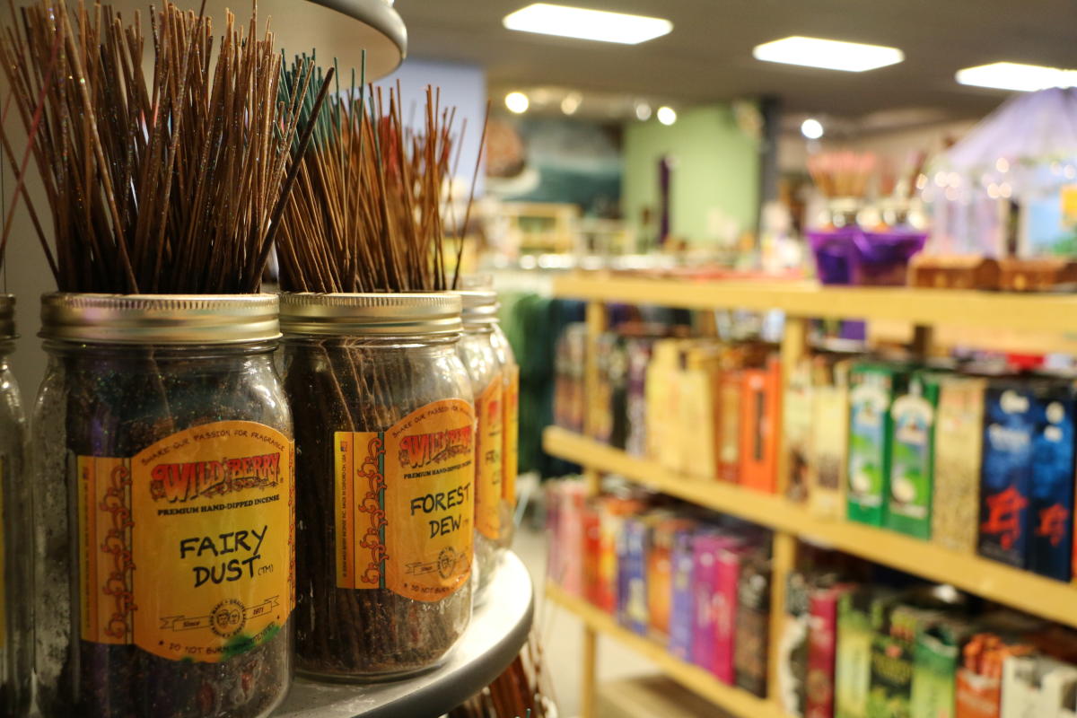 Shopping in Malls, Boutiques & Outlets