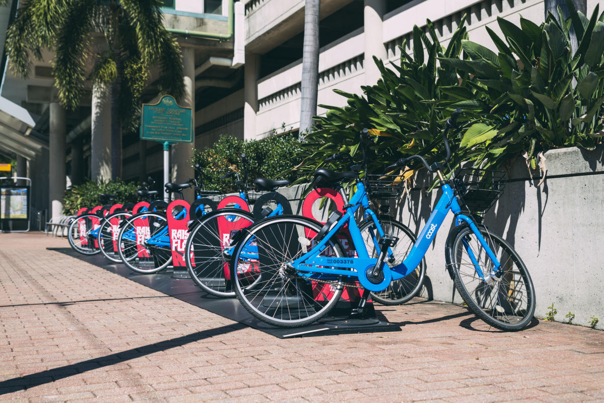 coast bike share cost
