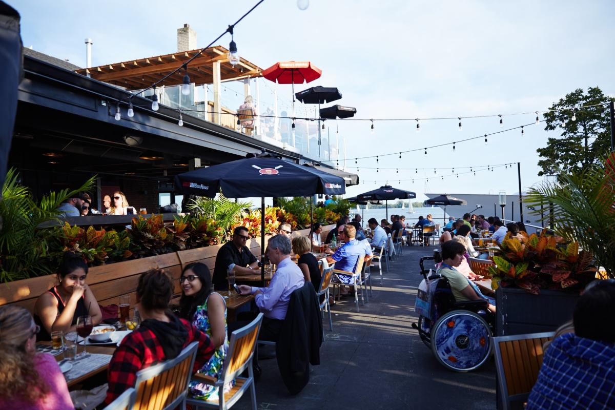 Attracting and Retaining Seasonal Employees in a Competitive Talent