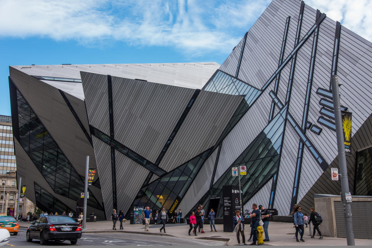 Royal Ontario Museum In Toronto | Things To See & Fun Facts