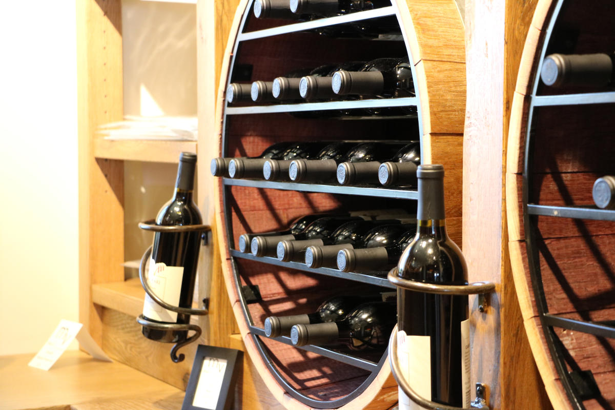Traverse City Wineries | Wine Tasting Tours & Taprooms