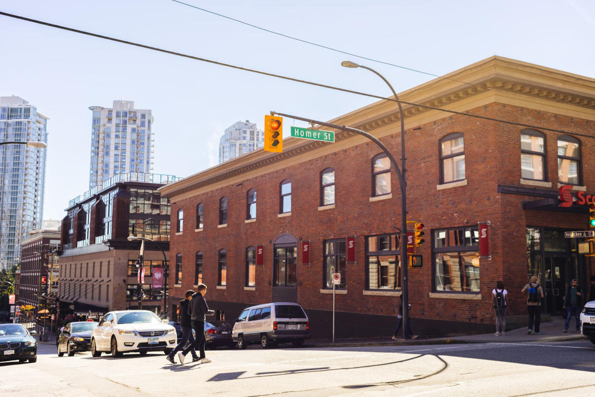 Yaletown A Modernized Warehouse District for Eating and Drinking