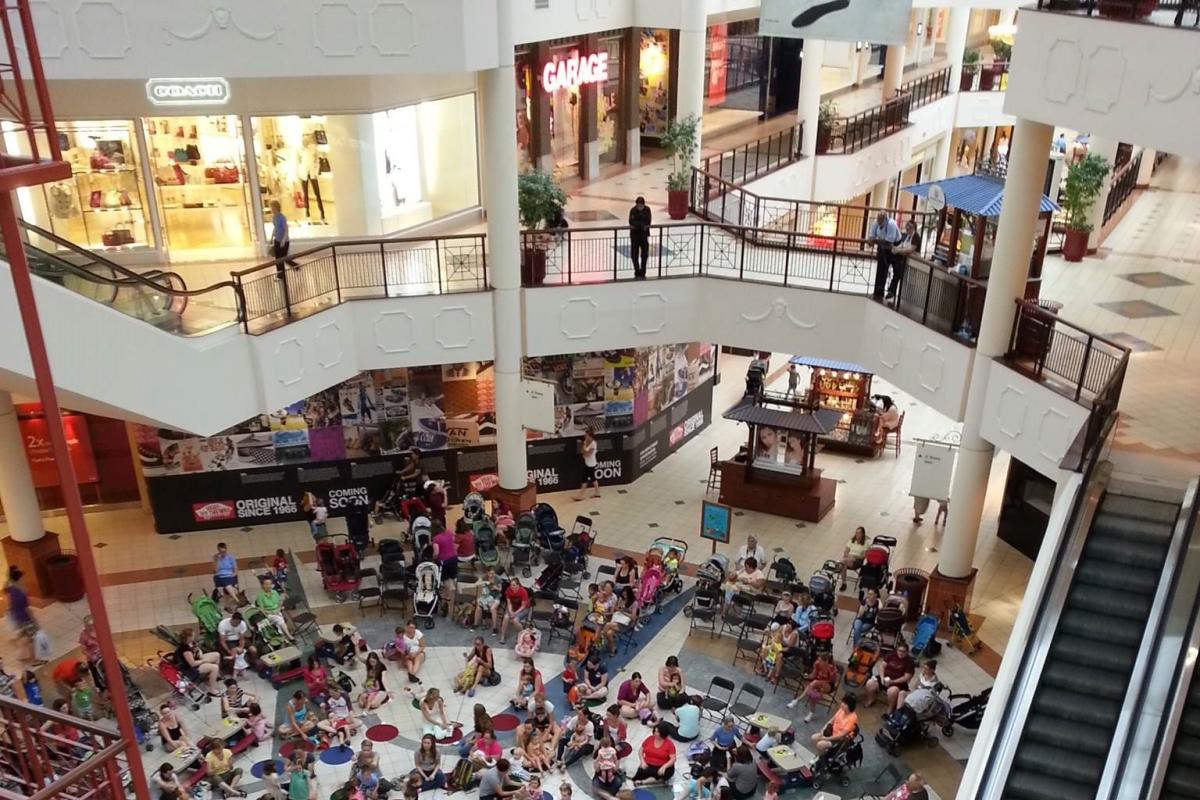 Uggs willow outlet grove mall
