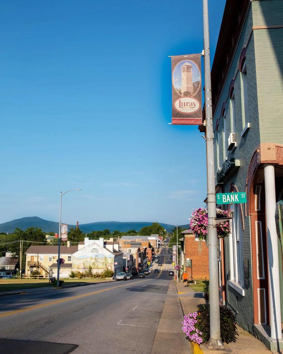 Luray Virginia Is For Lovers