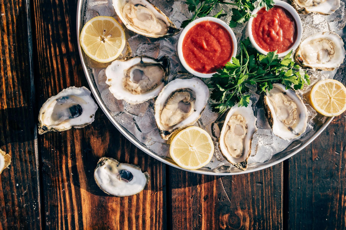 Three Ways to Tell If You're Eating Good Oysters 