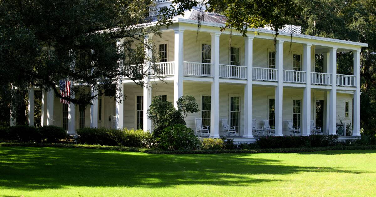 Eden Gardens State Park at Antebellum Florida