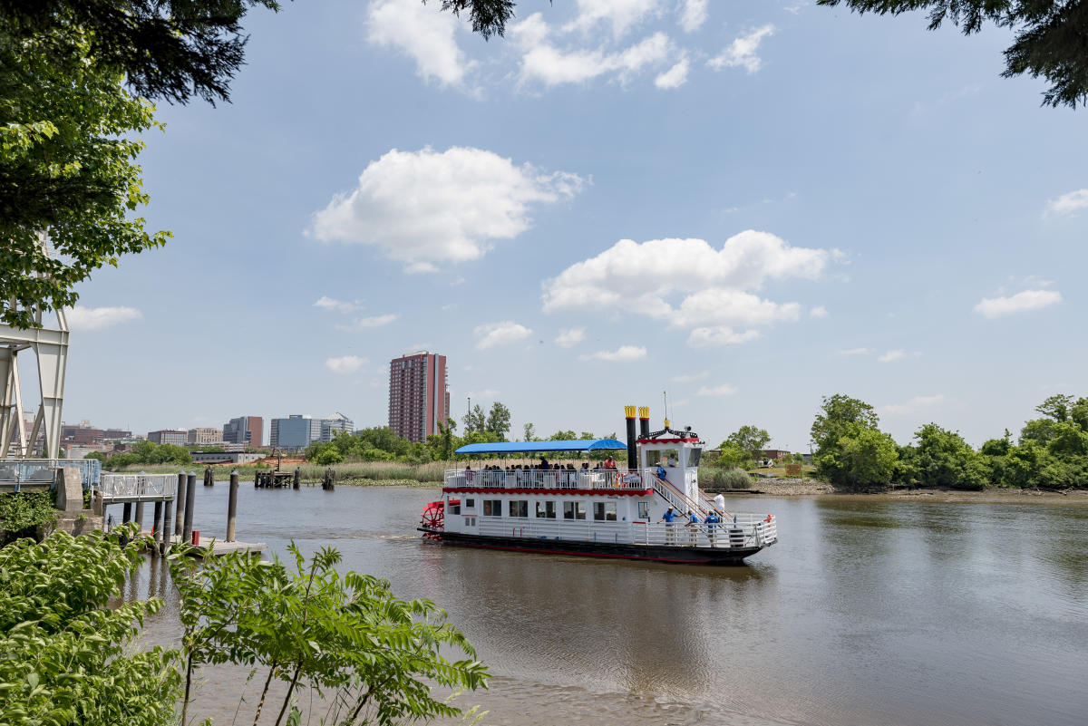 wilmington riverboat queen