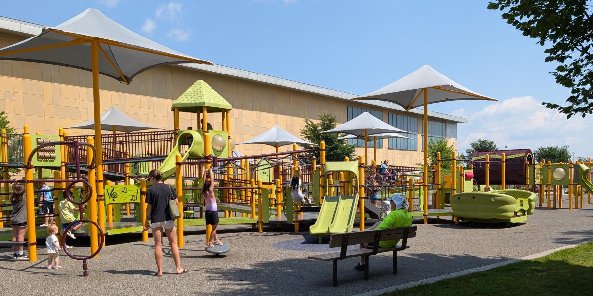 【当選品‼️】YOASOBI Quadratic Playground Spotlight: Madison's Place Playground