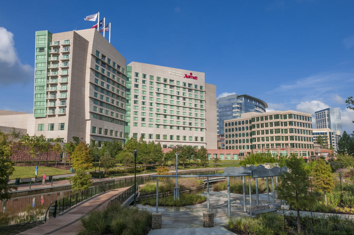 The Woodlands Waterway Marriott Wins "Hotel of the Year" Award