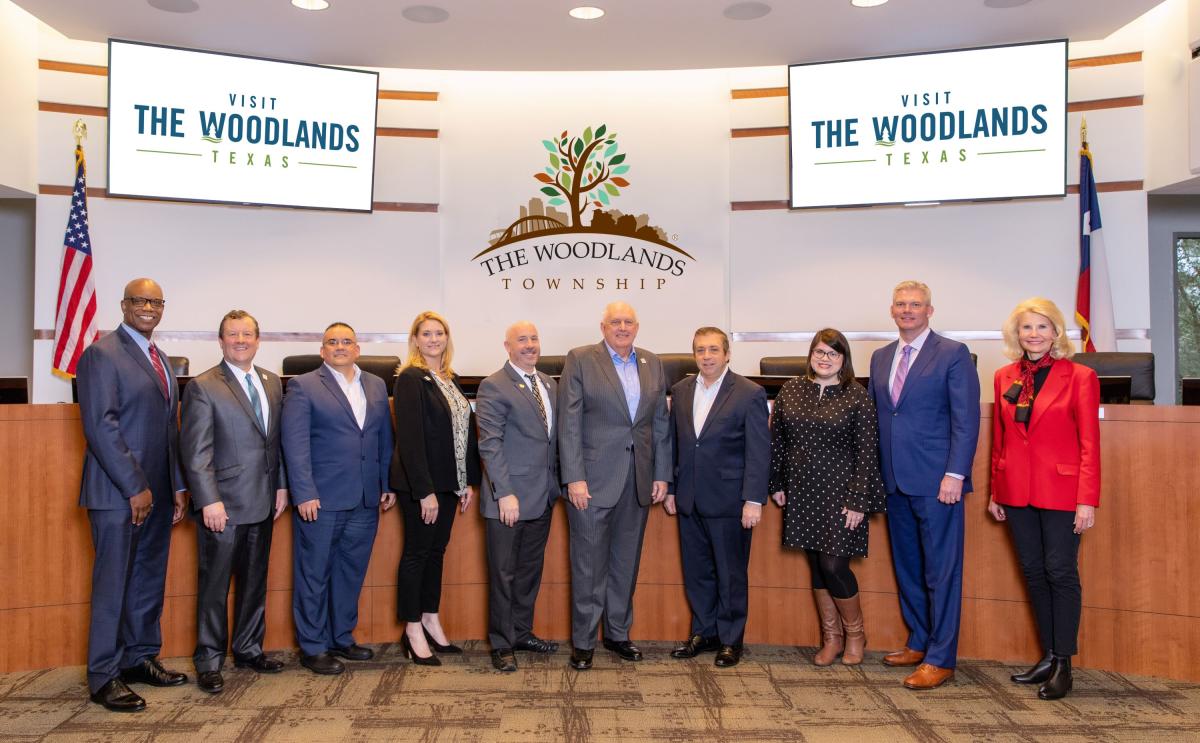 candidates for woodlands township board of directers