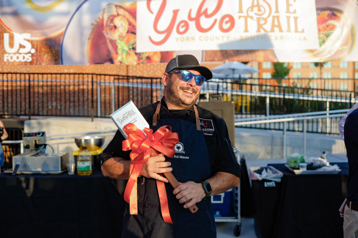 Masone takes home victory at YoCo Taste Trail Battle of the Burgers