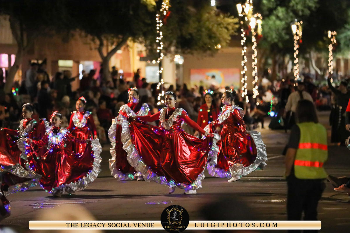 Dorothy Young Memorial Electric Light Parade To Yuma, Arizona