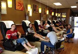 Hollywood Nails and Spa