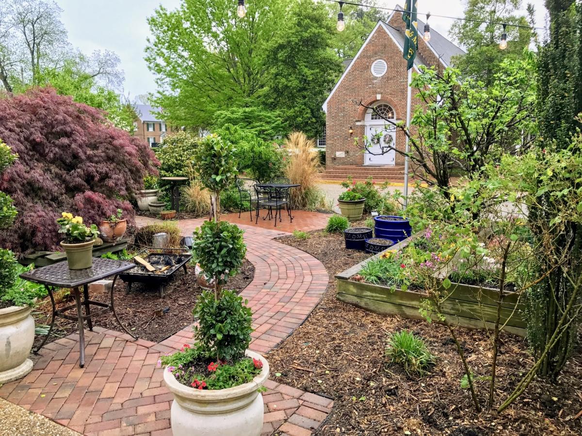 Williamsburg Manor Bed & Breakfast