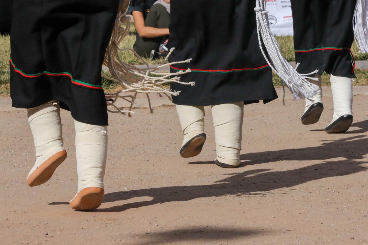 Jackrabbit Trail Dance Group (Ohkay Owingeh Hopi Navajo)
