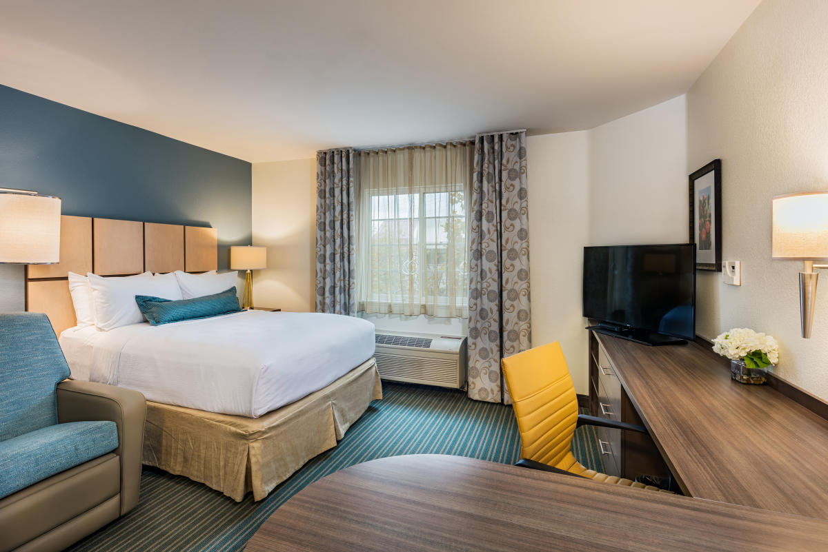 Candlewood Suites Anaheim - Resort Area | Anaheim, CA 92805