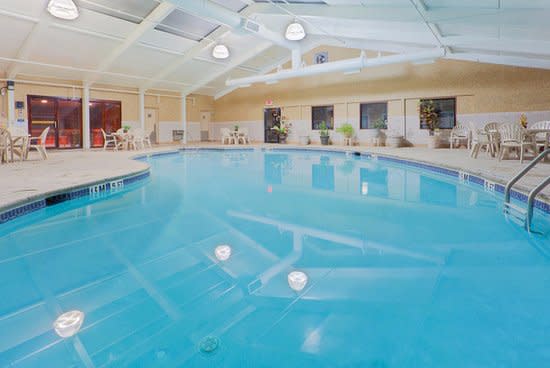 Cool Days Inn By Wyndham Ann Arbor Pictures