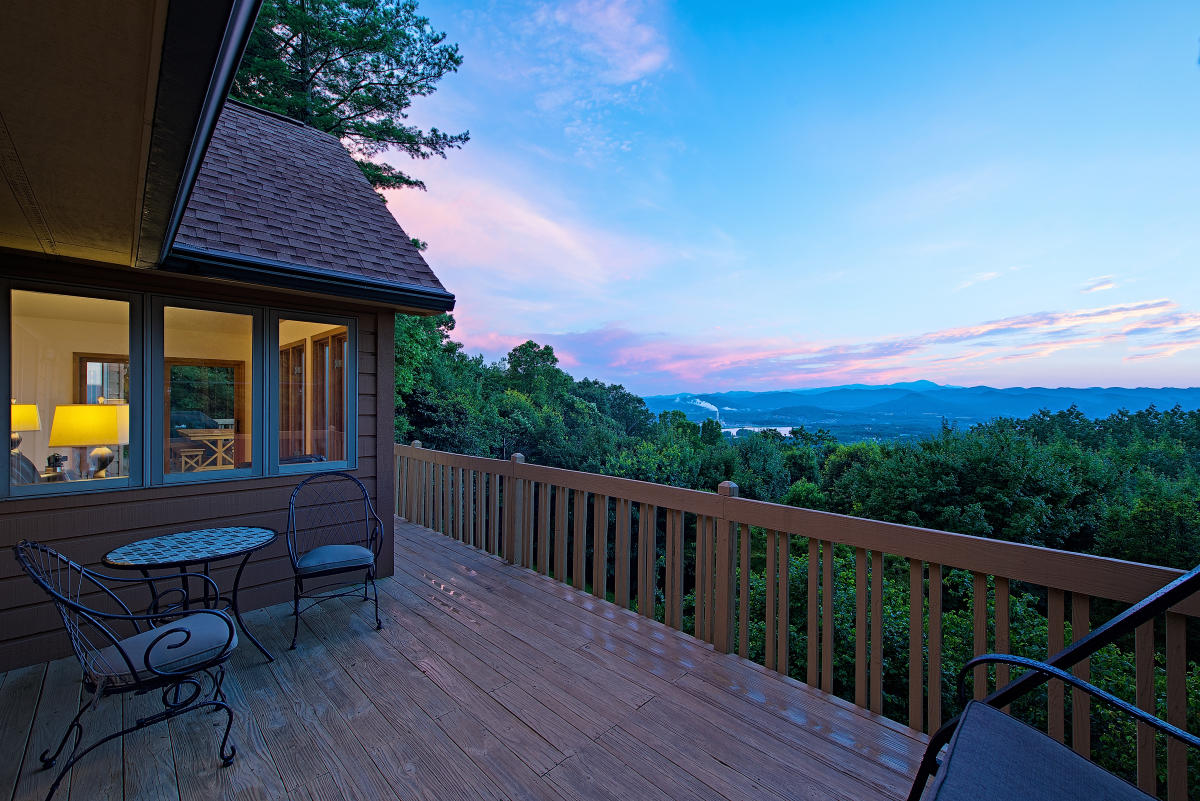 Carolina Mornings Luxury Vacation Rentals Asheville, NC's Official