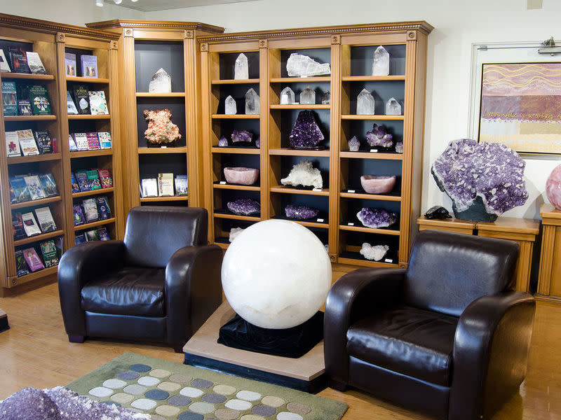 Points of Light Crystal and Mineral Gallery Asheville, NC's Official