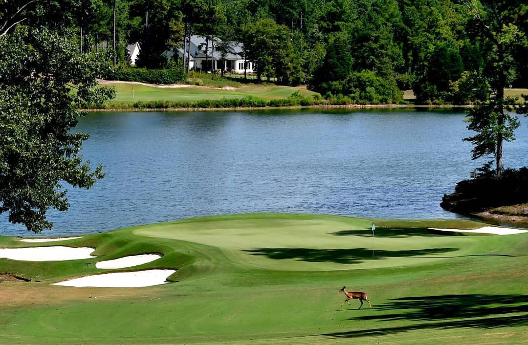 Houndslake Country Club