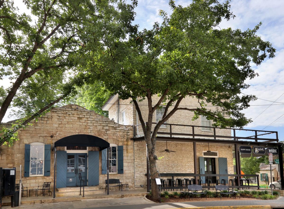 Moonshine Patio Bar & Grill Austin, TX