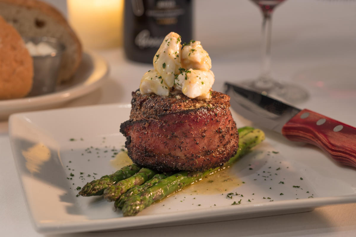 Perry's Steakhouse & Grille (Downtown)
