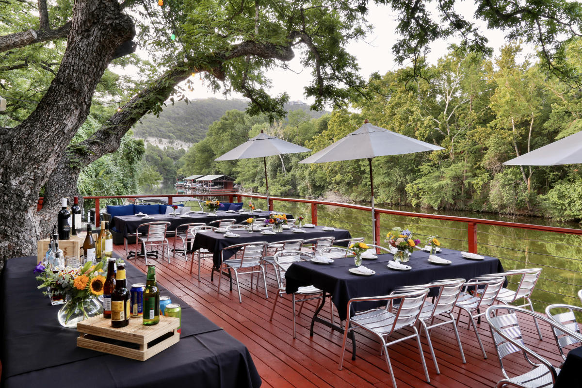 County Line on the Lake — West Austin
