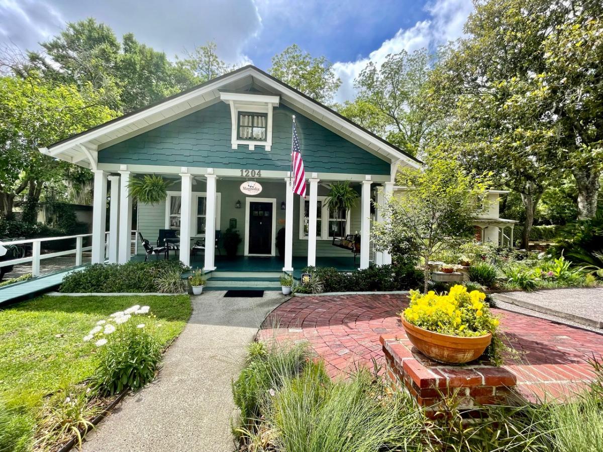 Magnolia Court Guest Suites