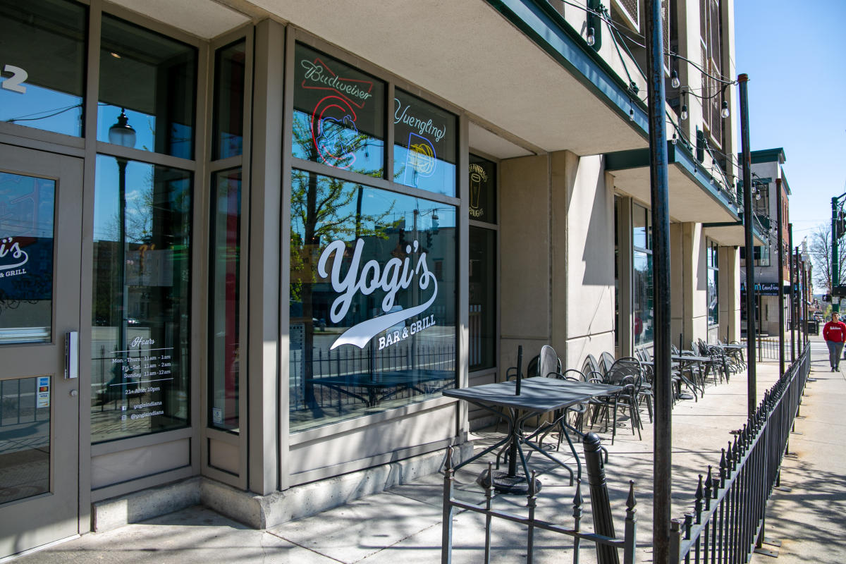 Yogi's Bar & Grill