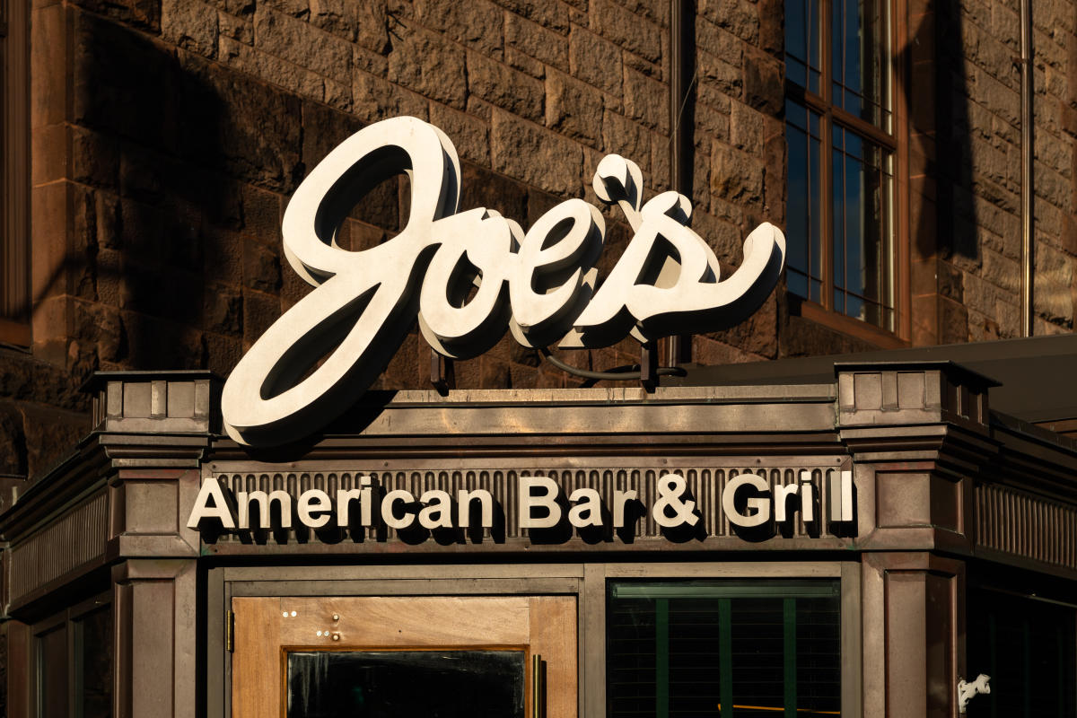 Joe #39 s on Newbury